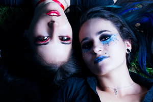 Location beauty photo of 2 models